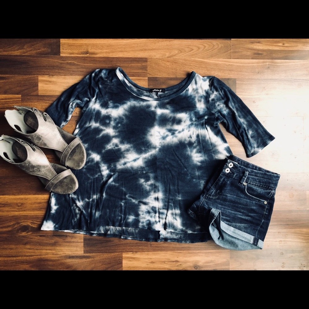 Tie-Dye oversized tunic shorter in length